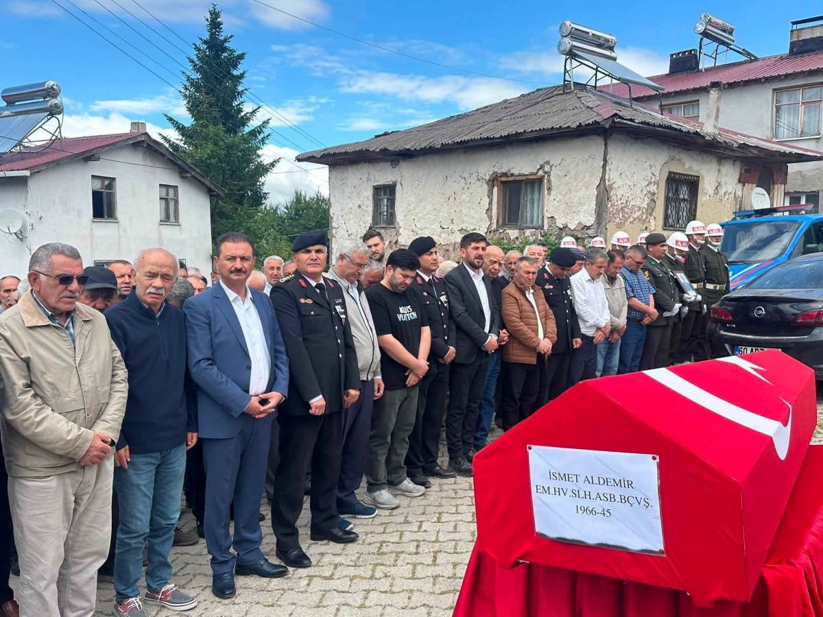 KIBRIS GAZİSİ İSMET ALDEMİR SON YOLCULUĞUNA UĞURLANDI